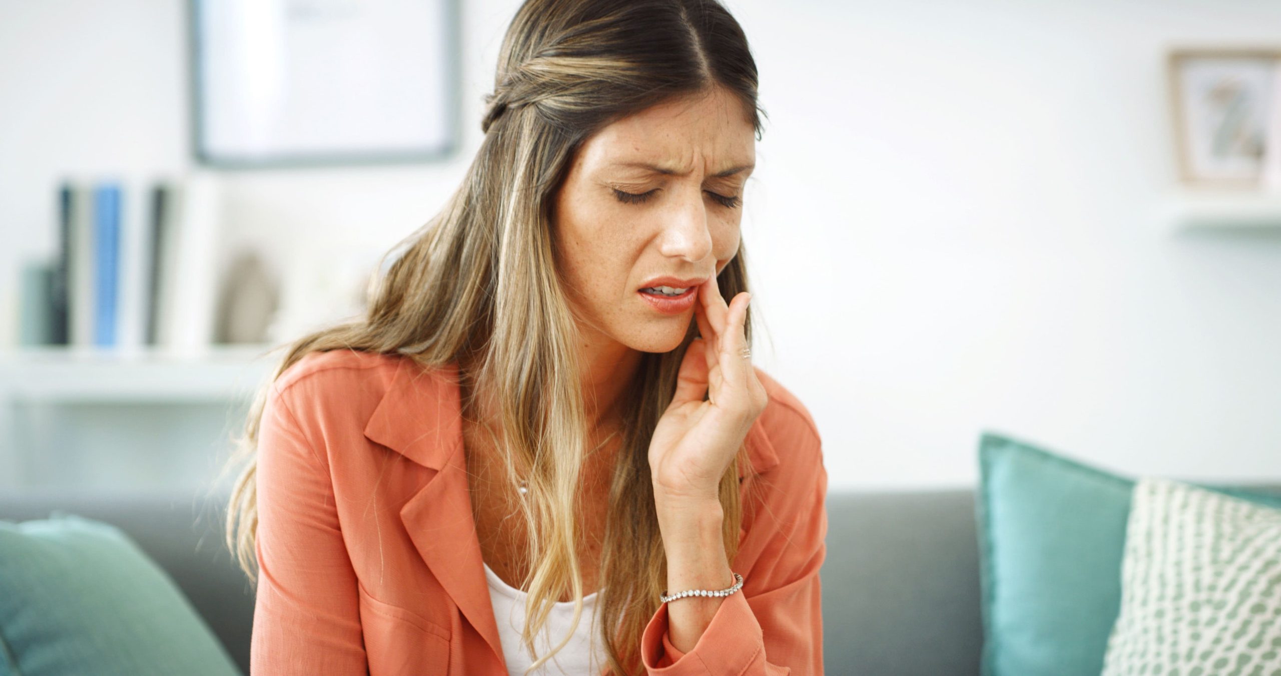 Cracked Tooth vs Broken Tooth pain